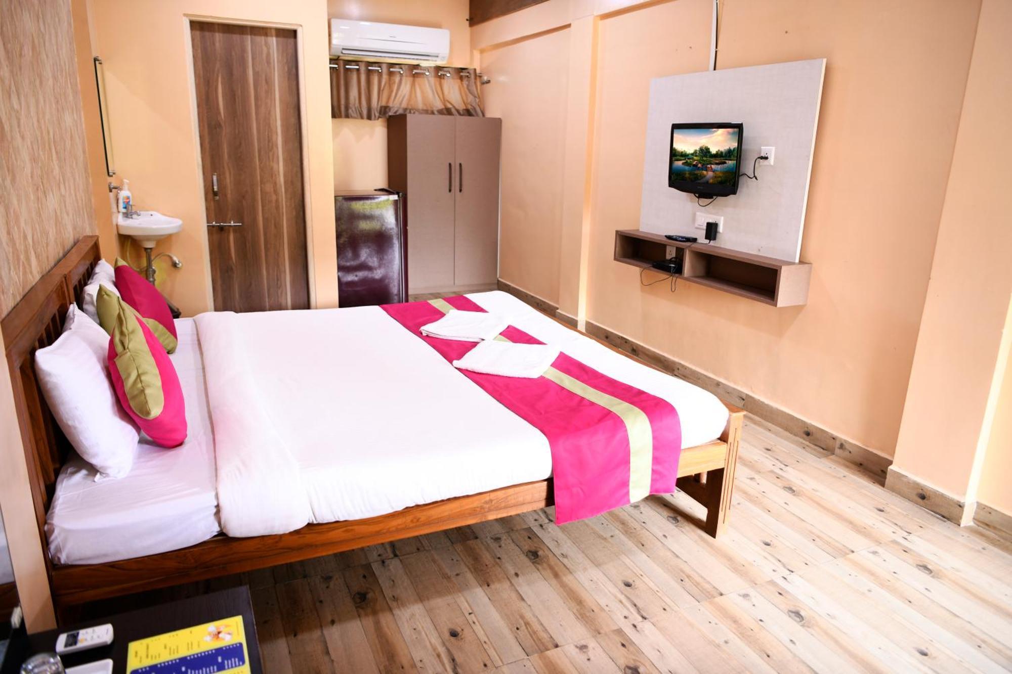 Lighthouse Waterpark And Resort Mansar ภายนอก รูปภาพ